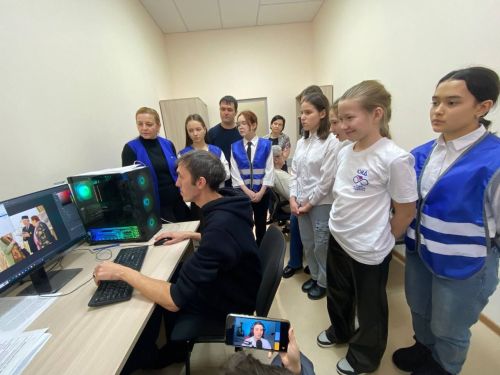 Яшь юл хәрәкәте инспекторлары «Хезмет даны» редакциясенең эшчәнлеге белән танышты