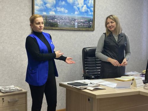 Яшь юл хәрәкәте инспекторлары «Хезмет даны» редакциясенең эшчәнлеге белән танышты