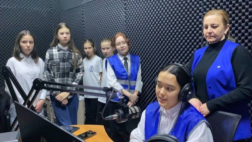 Яшь юл хәрәкәте инспекторлары «Хезмет даны» редакциясенең эшчәнлеге белән танышты