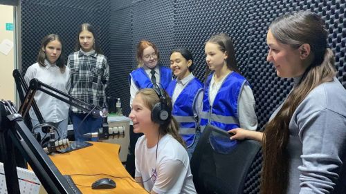 Яшь юл хәрәкәте инспекторлары «Хезмет даны» редакциясенең эшчәнлеге белән танышты