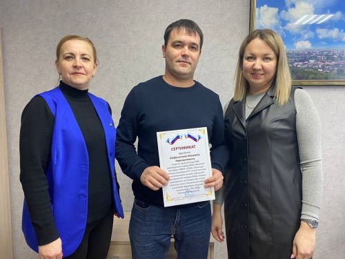 Яшь юл хәрәкәте инспекторлары «Хезмет даны» редакциясенең эшчәнлеге белән танышты
