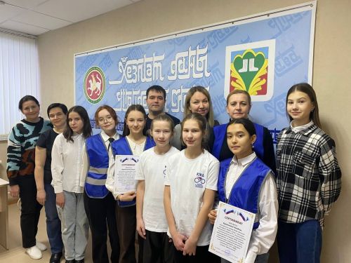 Яшь юл хәрәкәте инспекторлары «Хезмет даны» редакциясенең эшчәнлеге белән танышты