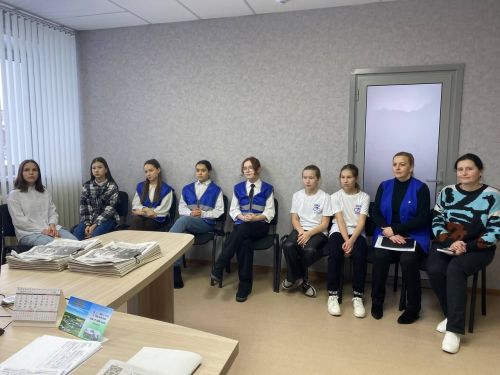Яшь юл хәрәкәте инспекторлары «Хезмет даны» редакциясенең эшчәнлеге белән танышты