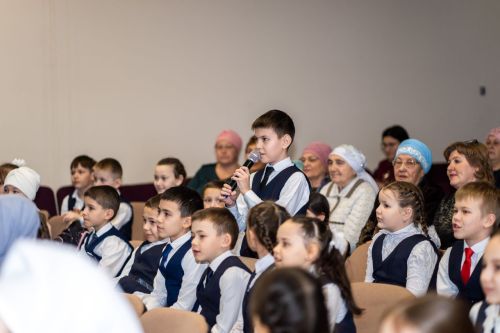 Аш-Буҗи авылы китапханәсендә танылган балалар шагыйрәсе Йолдыз Җамалетдинова-Шәрәпова белән очрашу булды