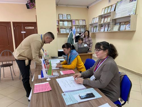 «Кызык-мызык» Вахит авылындагы сайлау участогында күзәтүче буларак катнаша