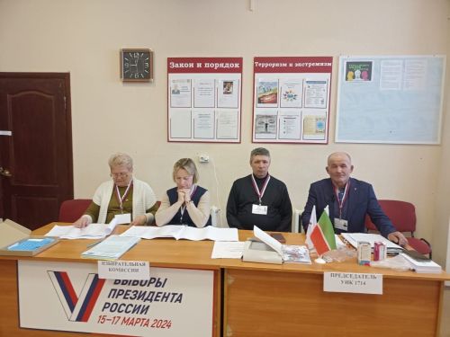 Поч. Кучук авылындагы сайлау участогына Ирбулдиннар гаиләсе милли киемнәрдән килде