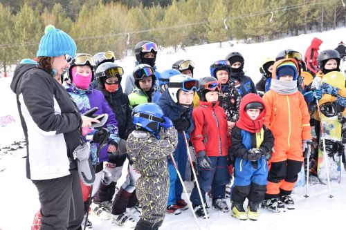 Кукмарада Александр Стрельников истәлегенә тау чаңгысы спорты һәм сноуборд буенча узган ярышларга республикадан 80 бала җыелды
