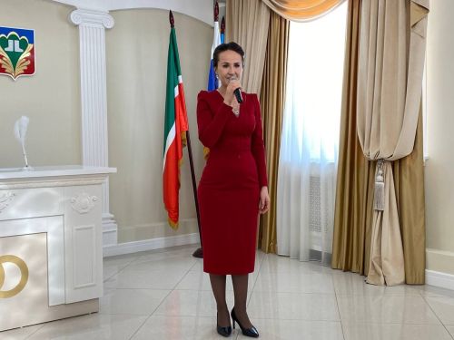 Кукмараның никахлашу сараенда  Алтын туйларын билгеләп үтүче парларны  хөрмәтләделәр