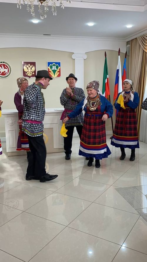 Кукмараның никахлашу сараенда  Алтын туйларын билгеләп үтүче парларны  хөрмәтләделәр