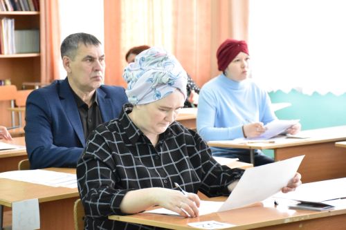 В Кукморе родители написали ЕГЭ