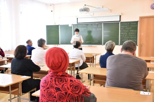 В Кукморе родители написали ЕГЭ
