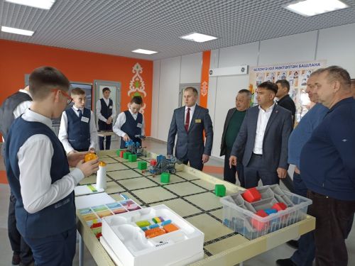 Кукмарага Бөтенроссия татар эшмәкәрләре  килде
