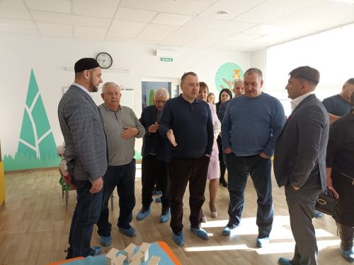 Кукмарага Бөтенроссия татар эшмәкәрләре  килде