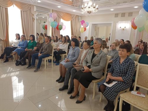 Кукмарада йөкле ханымнар өчен бәйрәм оештырылды
