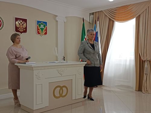 Кукмарада йөкле ханымнар өчен бәйрәм оештырылды