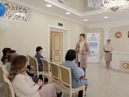 Кукмарада йөкле ханымнар өчен бәйрәм оештырылды