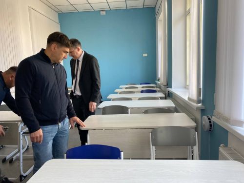 Сергей Димитриев Кукмара районының төзелеш объектларындагы эш барышы белән танышты — фоторепортаж
