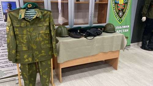 В Кукморе побывал мобильный музей истории пограничных войск