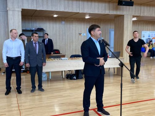Кукмарада армрестлинг буенча республика турниры уза