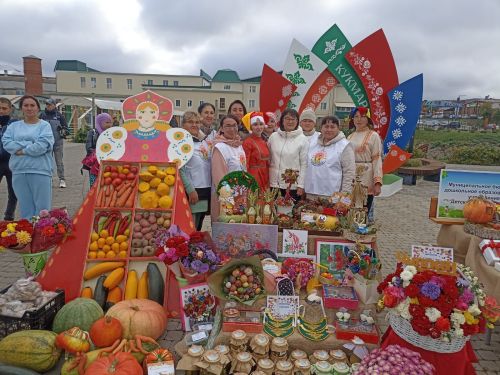 Кукмарада мәгариф учреждениеләренең көзге ярминкәсе узды