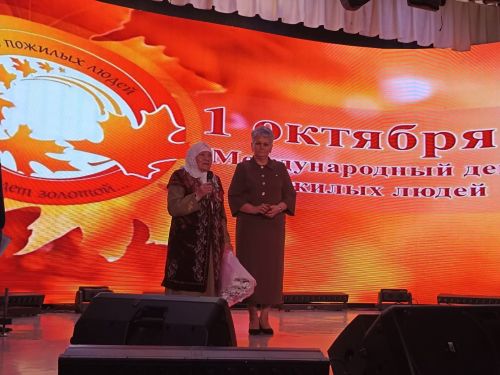 Кукмарада өлкәннәрне хөрмәтләделәр
