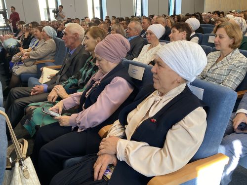 Кукмарада мөгаллимнәр хөрмәтләнде