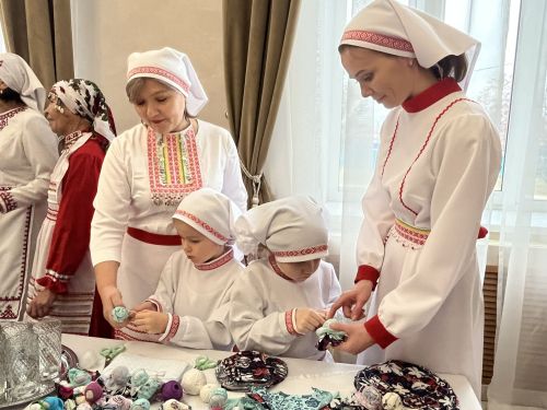 Кукмарада «Китаплар булмаса, без ничек яшәгән булыр идек?..» исемле төбәкара китап фестивале уза