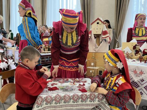 Кукмарада «Китаплар булмаса, без ничек яшәгән булыр идек?..» исемле төбәкара китап фестивале уза