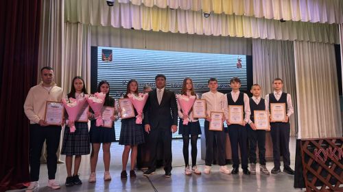 Жителей Кукморского района наградили на расширенной планёрке