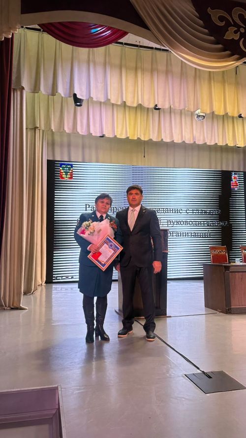 Жителей Кукморского района наградили на расширенной планёрке