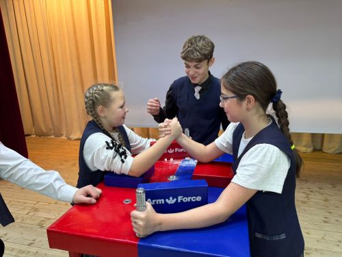 Көч, рух һәм спортка мәхәббәт: Кукмара лицеенда армрестлинг буенча Чемпионат узды