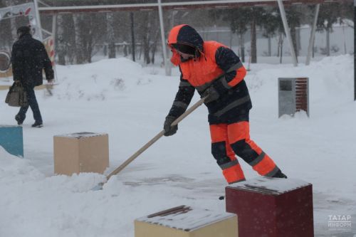 Казанда урам себерүченең уртача хезмәт хакы 44,4 мең сумга җиткән