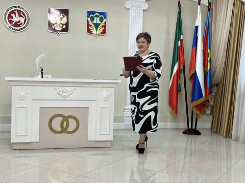 Әни булу бәхете: Кукмара никахлашу сараенда матур чара
