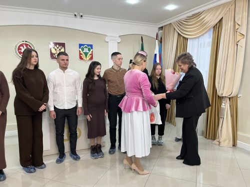 Әни булу бәхете: Кукмара никахлашу сараенда матур чара