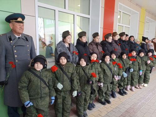 Кукмараның «Кыңгырау» бакчасында Геройлар исеме мәңгеләштерелде