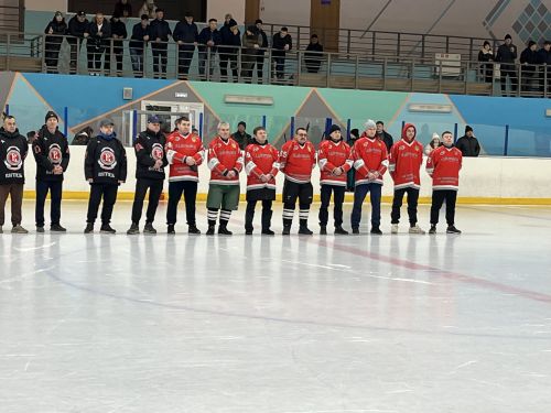 В Кукморе провели хоккейный турнир в память об Атласе Назмиеве