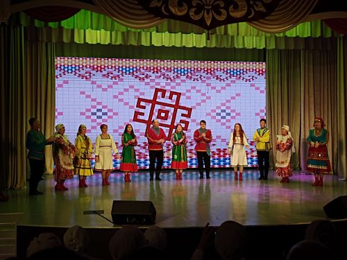 Фестиваль «За СВОих» в Кукморе: На сцене — творческие коллективы и солисты из всех сельских поселений района