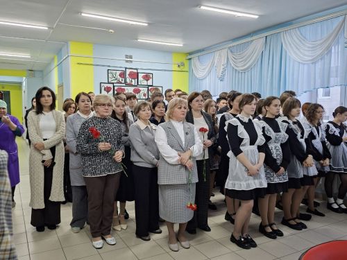 В Кукморе открыты мемориальная доска и Геройская парта в память о Герое