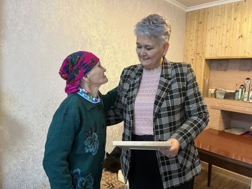 Филипповка авылыннан Абрамова Тутия  Исеевна үзенең 90 яшьлек юбилеен билгеләп үтә