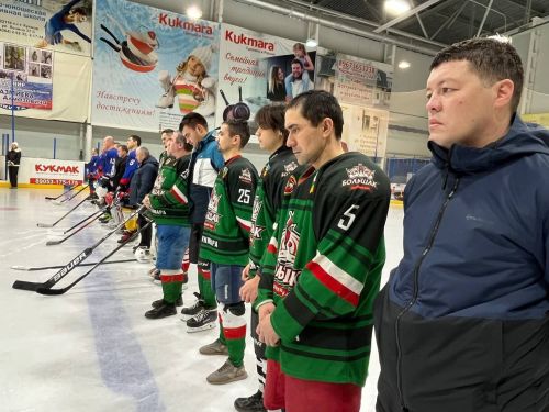 Кукмарада герой истәлегенә хоккей турниры узды