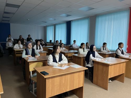 «Йөрәк хәтере»: Манзарас мәктәбендә Сабир Әхтәмов истәлегенә багышланган фәнни-гамәли конференция оештырылды