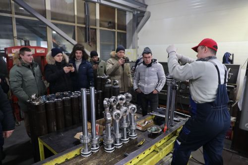 Кукмара районы хуҗалыкларының баш инженерлары Мөслим районында кунакта булдылар