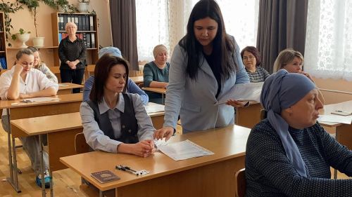 Кукмара укучыларының әти-әниләре математикадан БДИ тапшырды