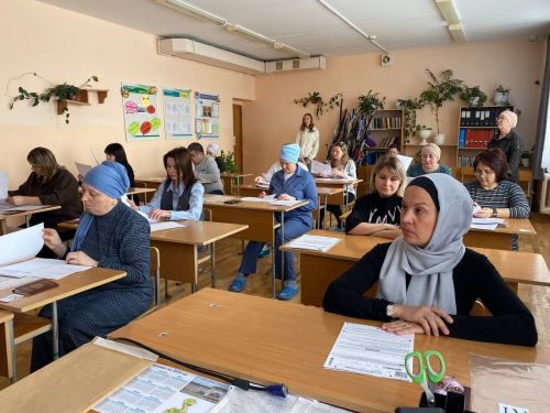 Кукмара укучыларының әти-әниләре математикадан БДИ тапшырды