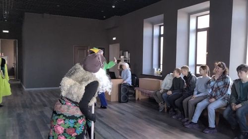 Кукмара туган төбәкне өйрәнү музеена Нократ Аланы шәһәреннән кунаклар килде