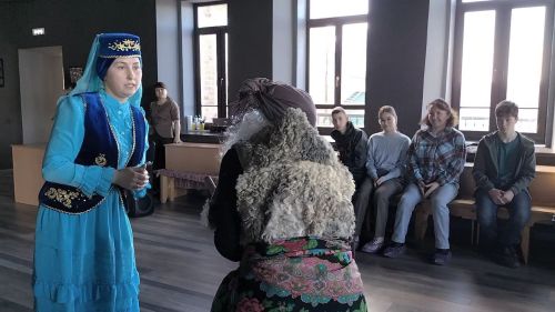 Кукмара туган төбәкне өйрәнү музеена Нократ Аланы шәһәреннән кунаклар килде