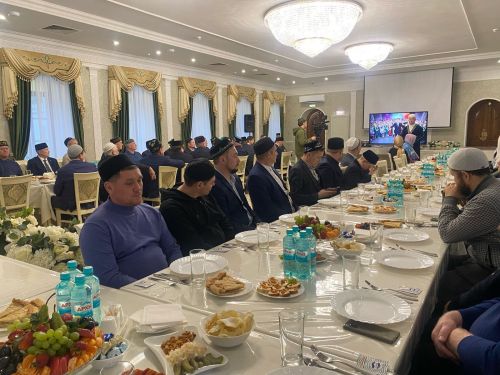 Изге Рамазан аенда Казанда Кукмара якташлары ифтар мәҗлесенә җыелды