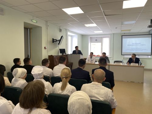 Район үзәк дәваханәсендә медицина  советының утырышы булды
