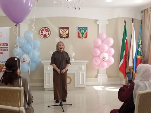 Кукмараның Никахлашу сараенда йөкле ханымнар өчен бәйрәм узды