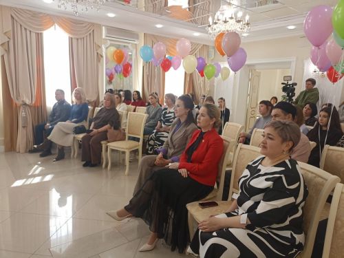 Кукмараның Никахлашу сараенда йөкле ханымнар өчен бәйрәм узды